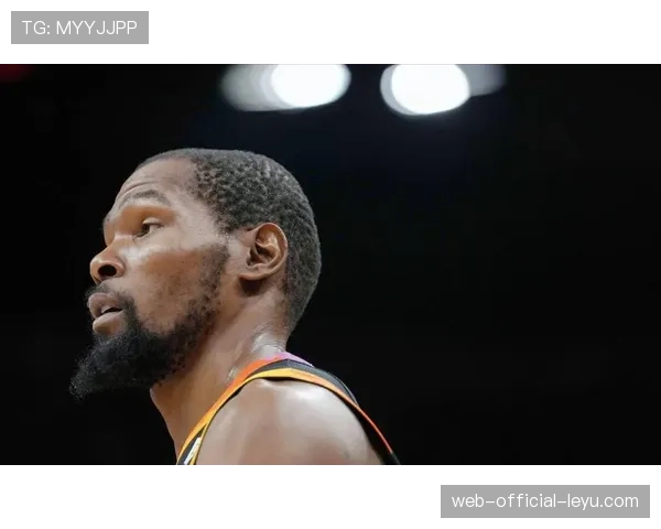 太阳四连败跌至西部第九，杜兰特赛后坦言球队防守沟通存在严重问题